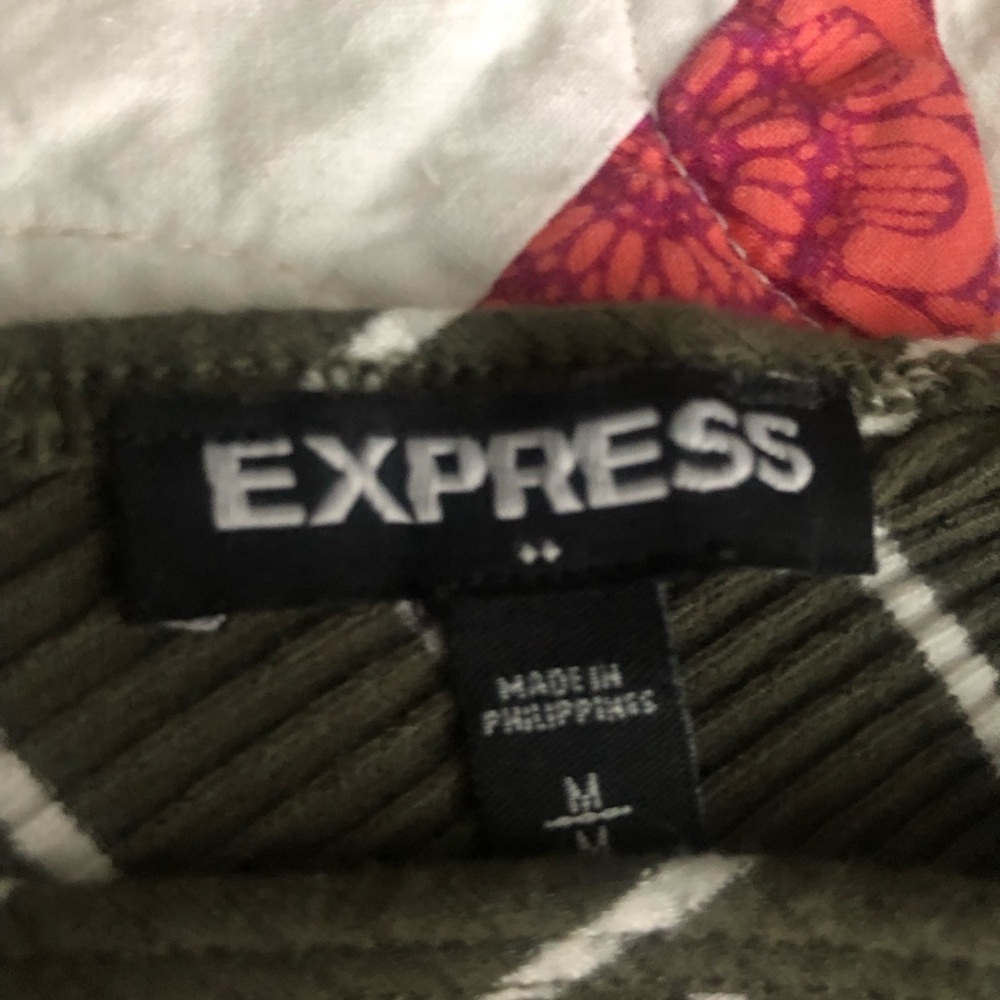 ๐ Express Bodycon Dress - Picture 2 of 2